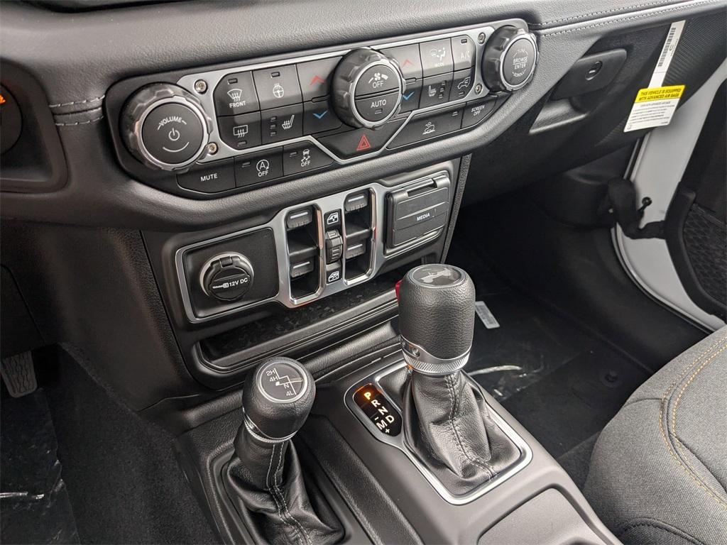 new 2025 Jeep Wrangler car, priced at $52,240