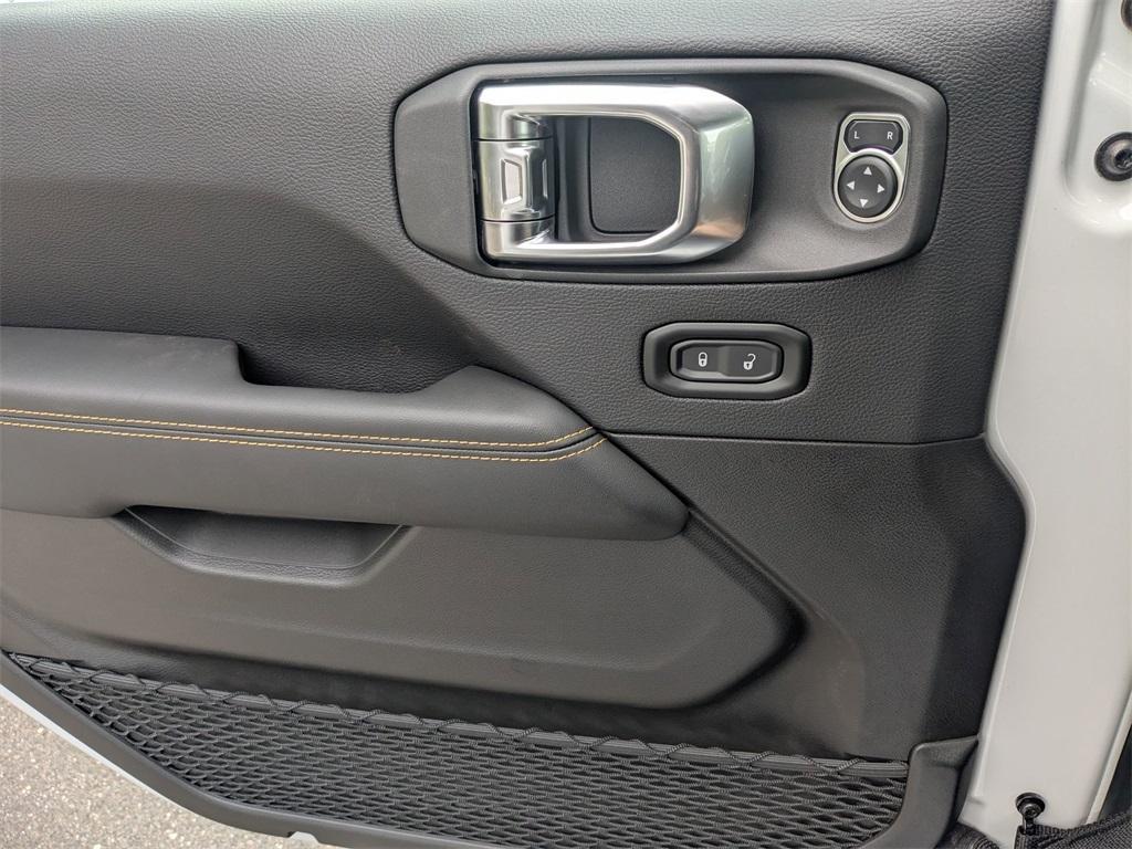 new 2025 Jeep Wrangler car, priced at $52,240