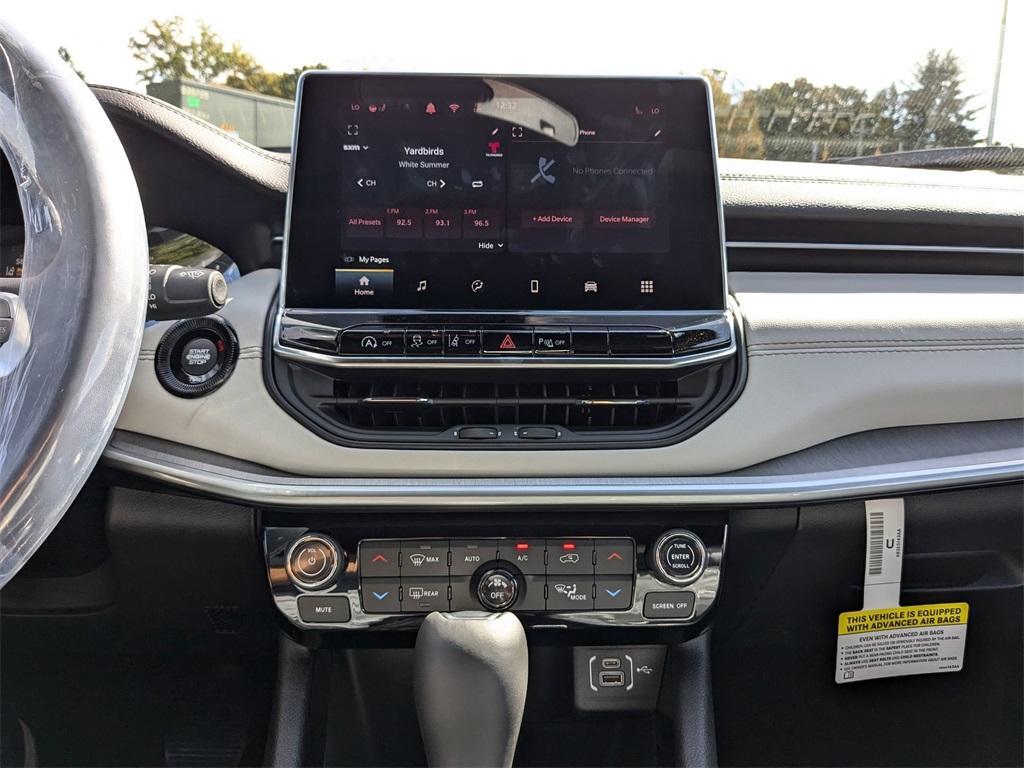 new 2025 Jeep Compass car, priced at $35,118