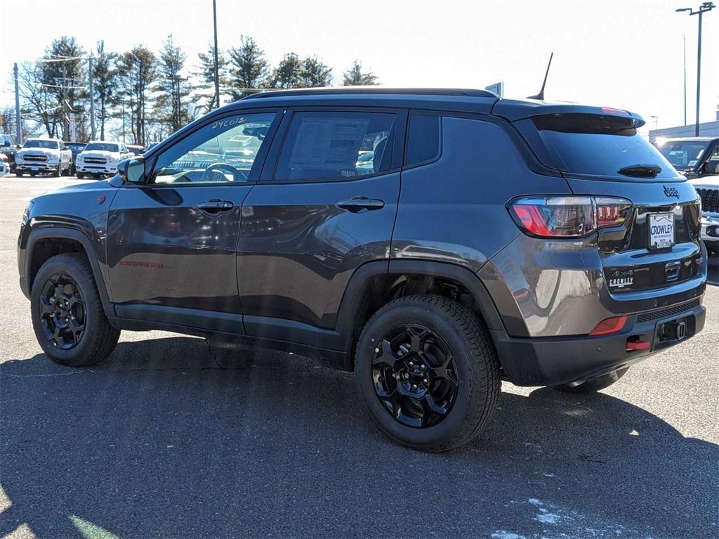 new 2024 Jeep Compass car, priced at $37,401