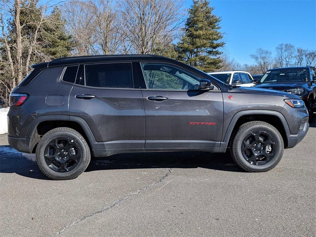 new 2024 Jeep Compass car, priced at $37,401