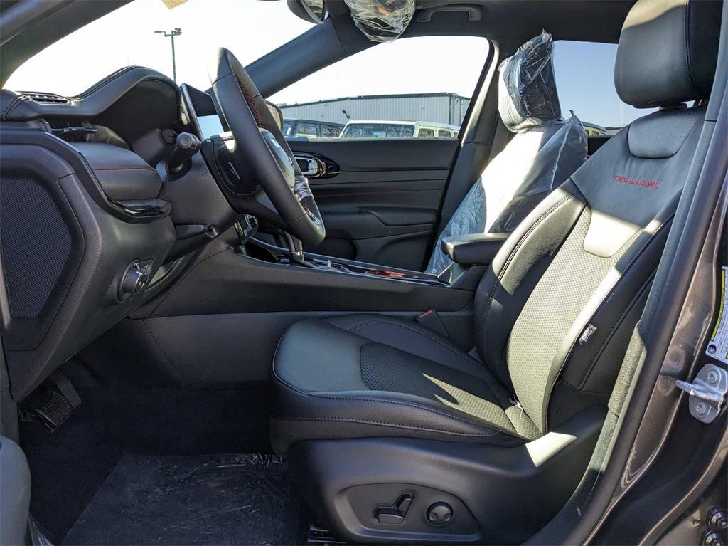 new 2024 Jeep Compass car, priced at $37,401