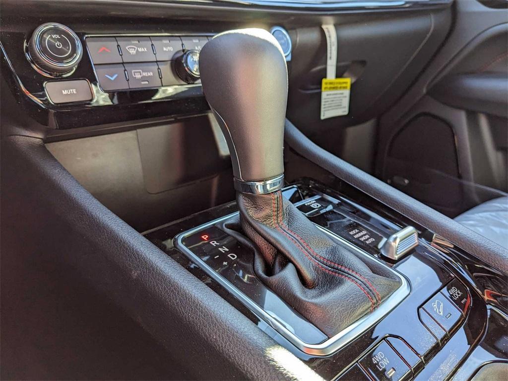 new 2024 Jeep Compass car, priced at $37,401