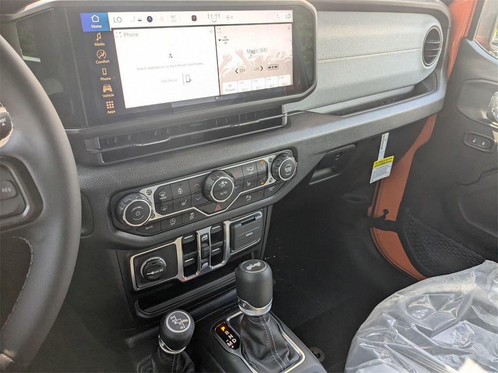 new 2025 Jeep Wrangler car, priced at $53,385