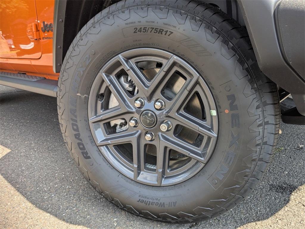 new 2025 Jeep Wrangler car, priced at $53,385