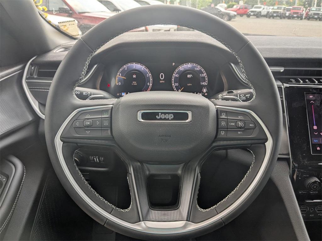 new 2025 Jeep Grand Cherokee car, priced at $41,077