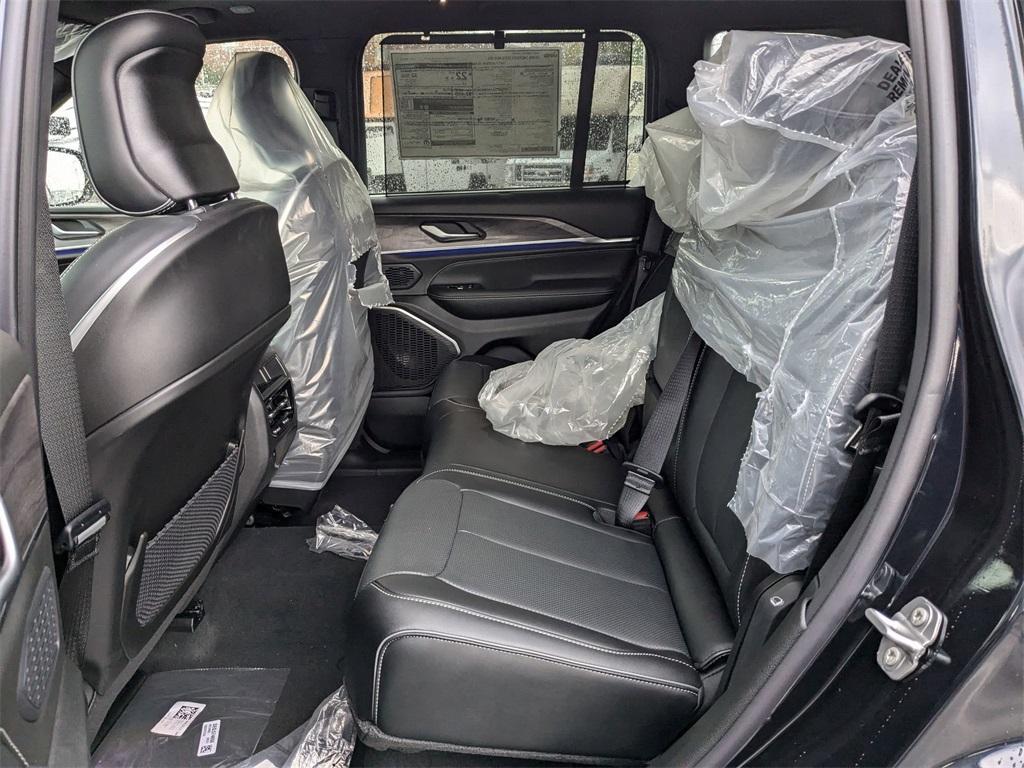 new 2024 Jeep Grand Cherokee car, priced at $53,437