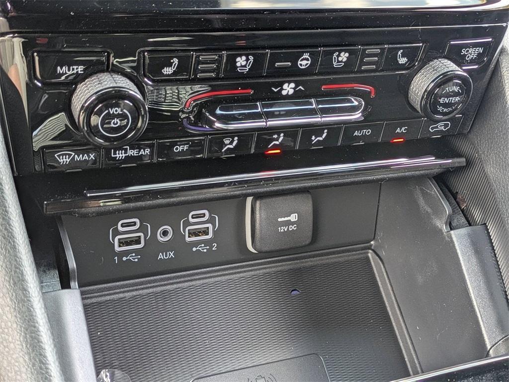 new 2025 Jeep Grand Cherokee car, priced at $50,121