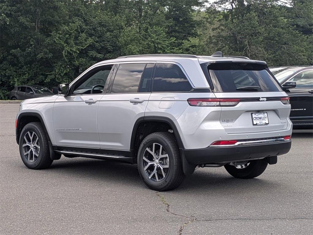 new 2025 Jeep Grand Cherokee car, priced at $50,121