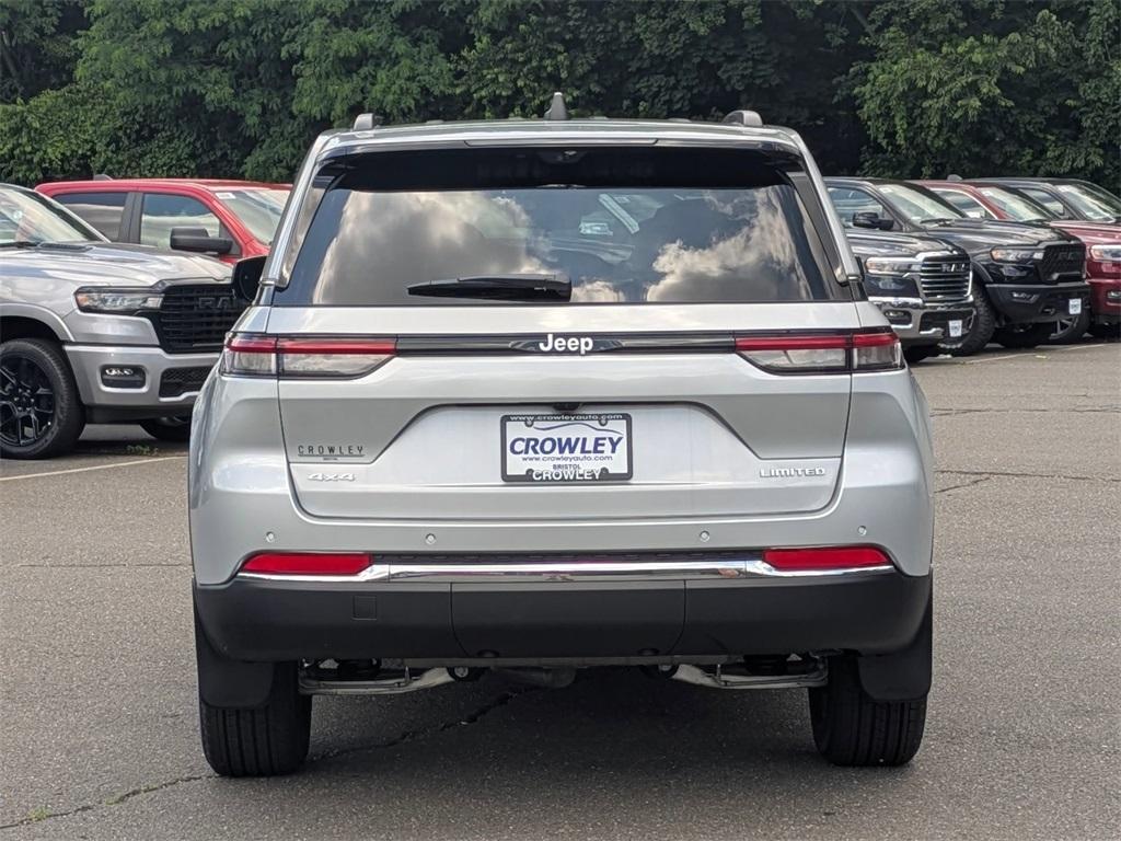 new 2025 Jeep Grand Cherokee car, priced at $50,121