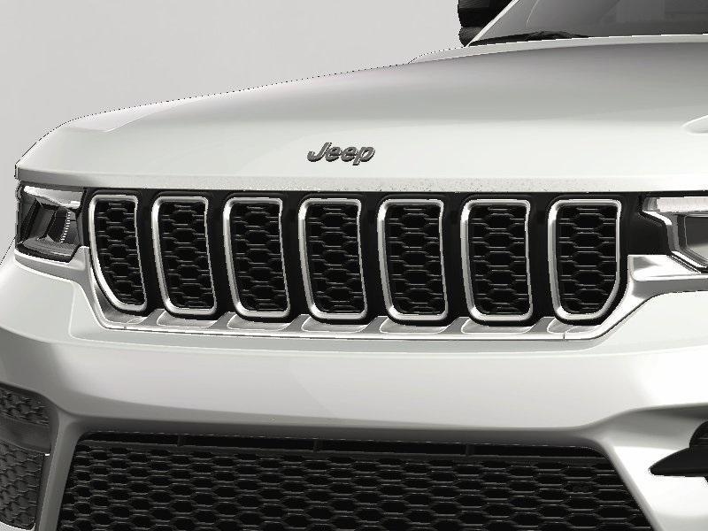 new 2025 Jeep Grand Cherokee car, priced at $42,425