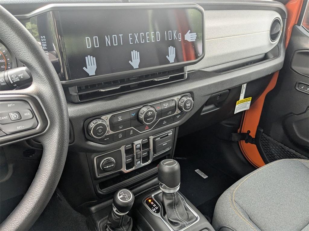 new 2025 Jeep Gladiator car, priced at $43,455