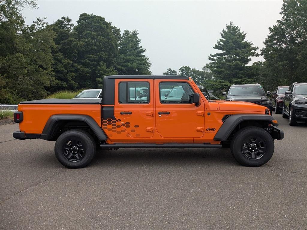 new 2025 Jeep Gladiator car, priced at $43,455