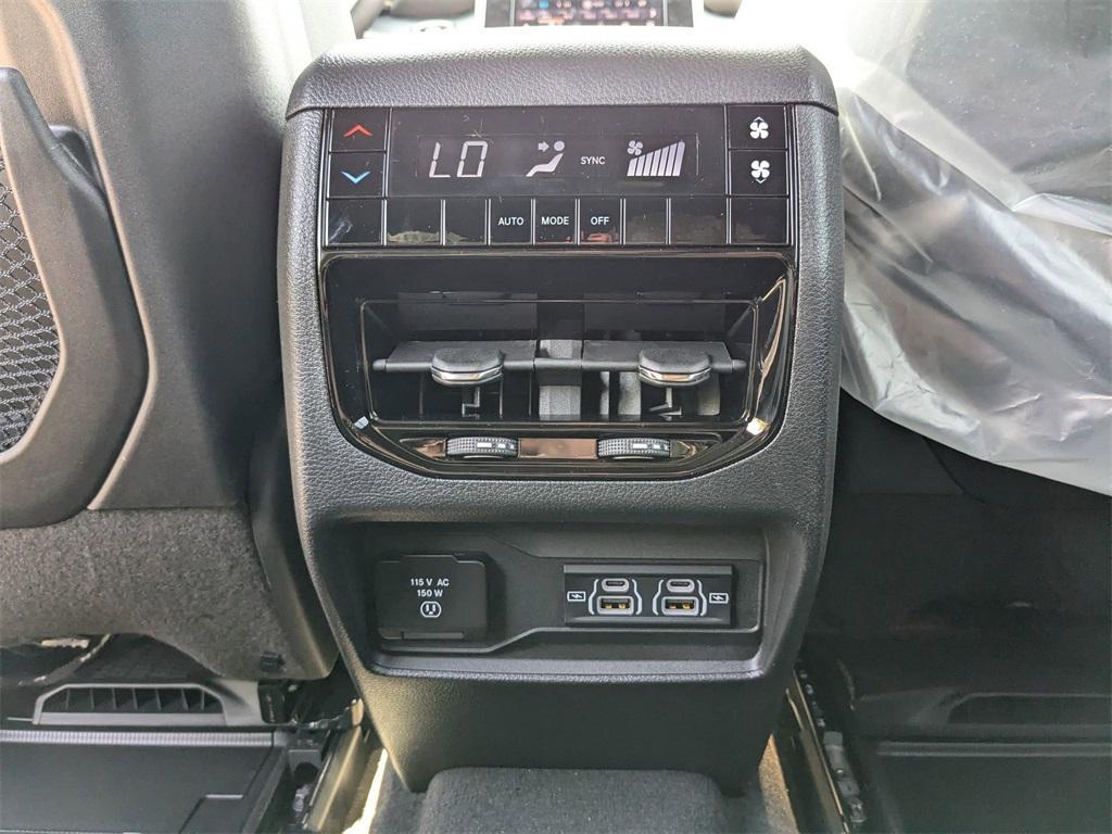 new 2024 Jeep Grand Cherokee L car, priced at $40,934