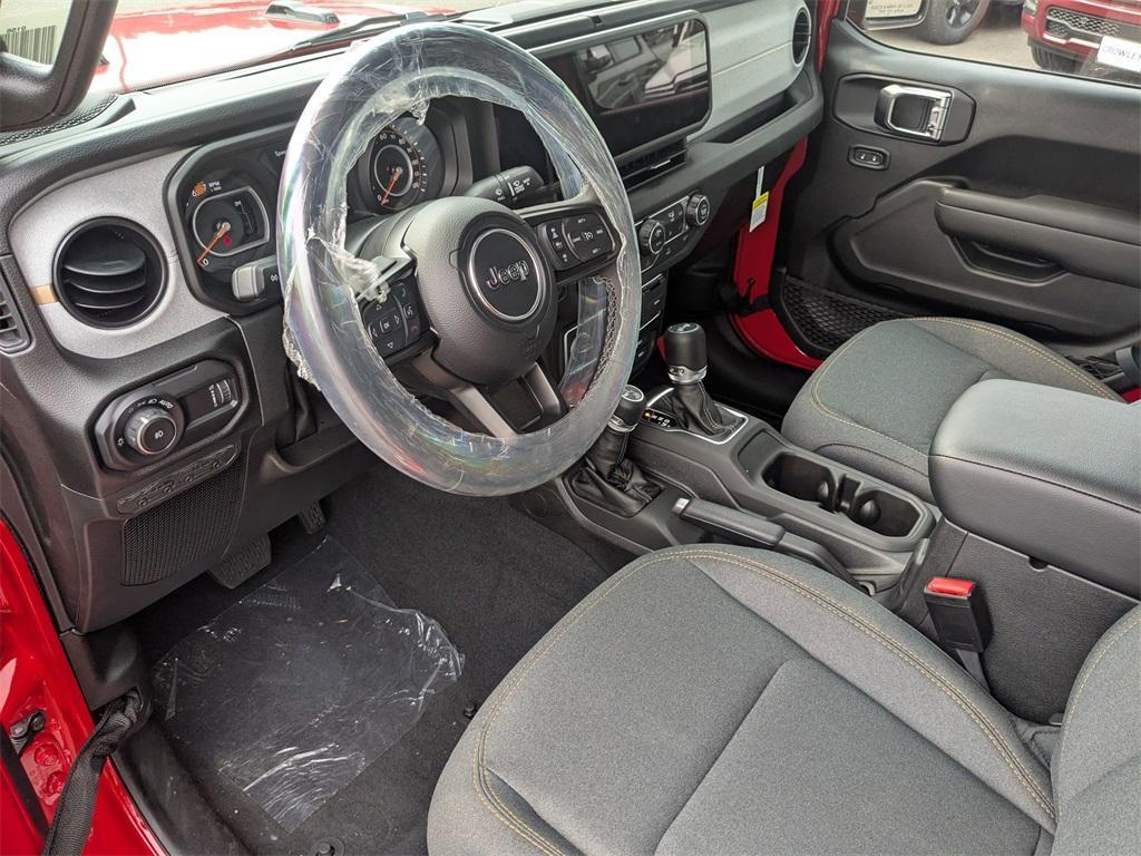 new 2025 Jeep Wrangler car, priced at $49,270