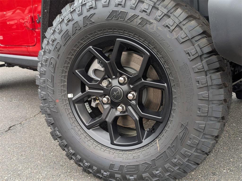 new 2025 Jeep Wrangler car, priced at $49,270