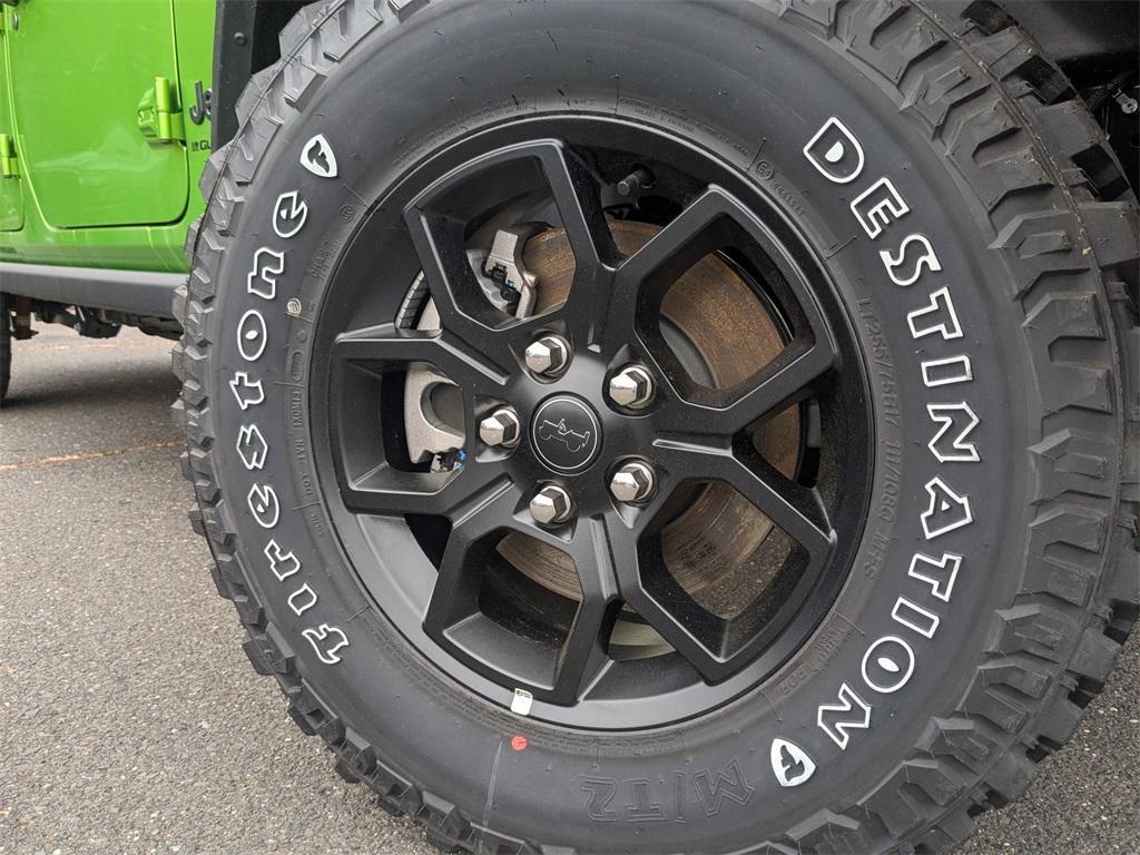 new 2025 Jeep Gladiator car, priced at $51,567