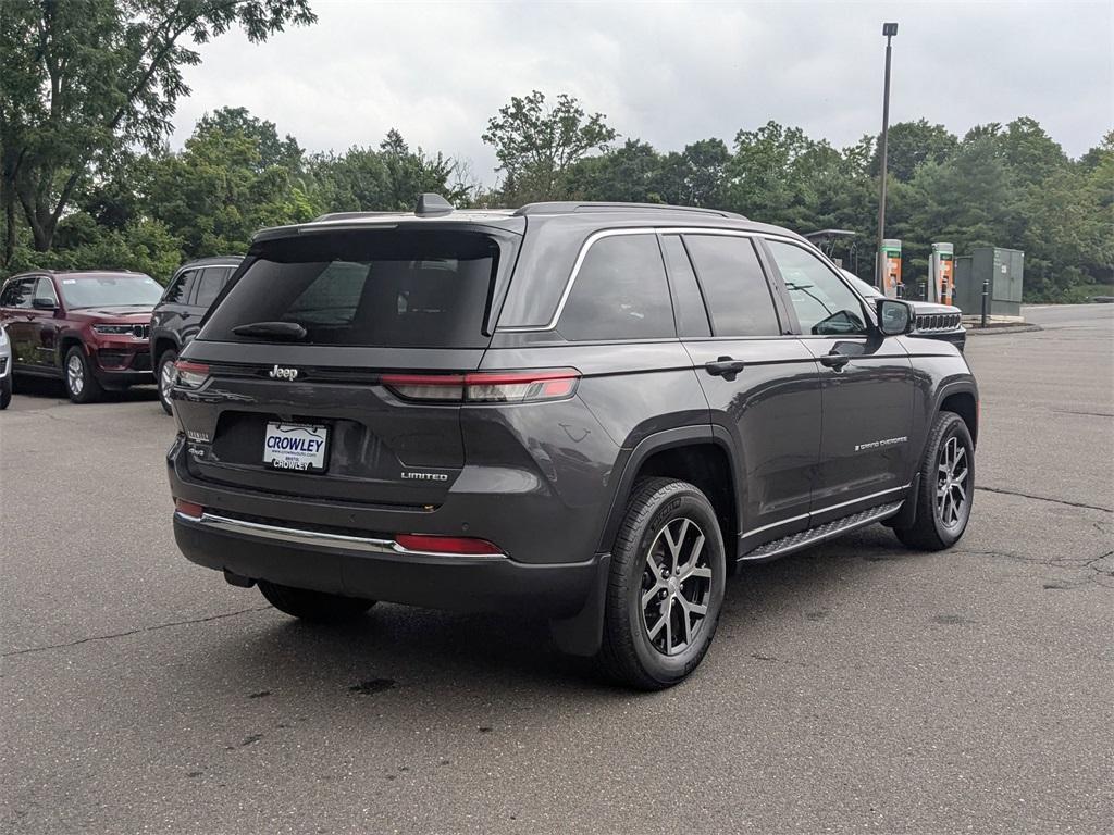 new 2025 Jeep Grand Cherokee car, priced at $44,723