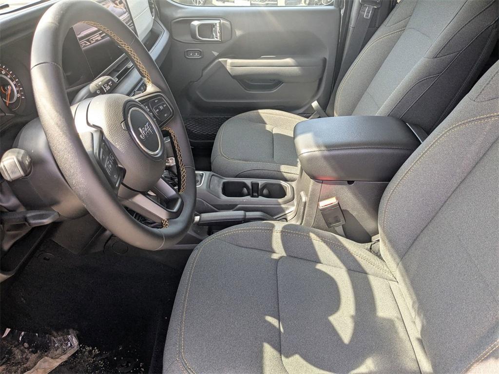 new 2025 Jeep Gladiator car, priced at $48,827