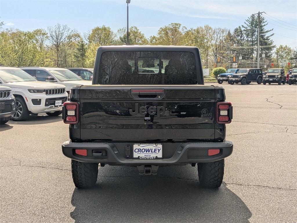 new 2025 Jeep Gladiator car, priced at $48,827