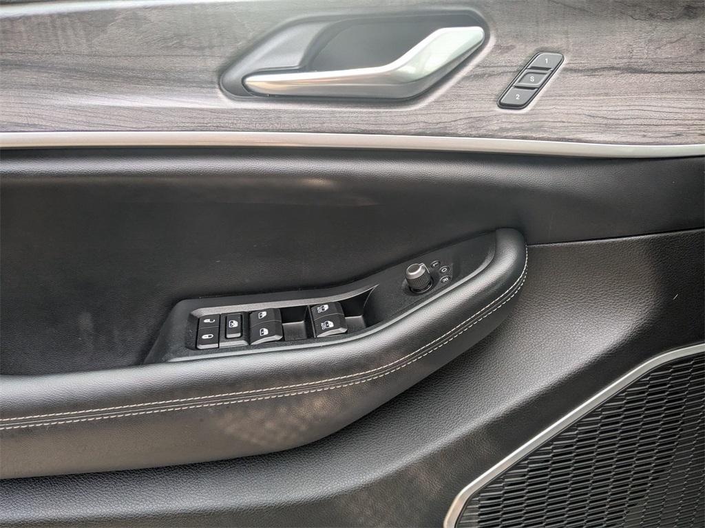 used 2022 Jeep Grand Cherokee 4xe car, priced at $33,500