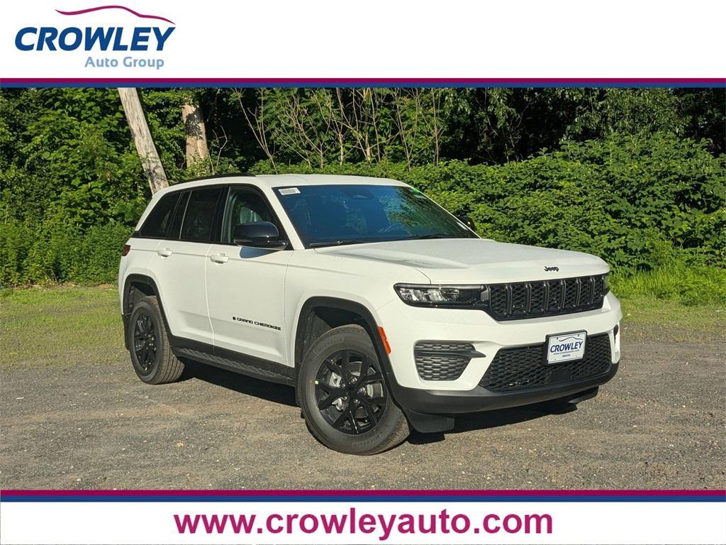 new 2025 Jeep Grand Cherokee car, priced at $42,505