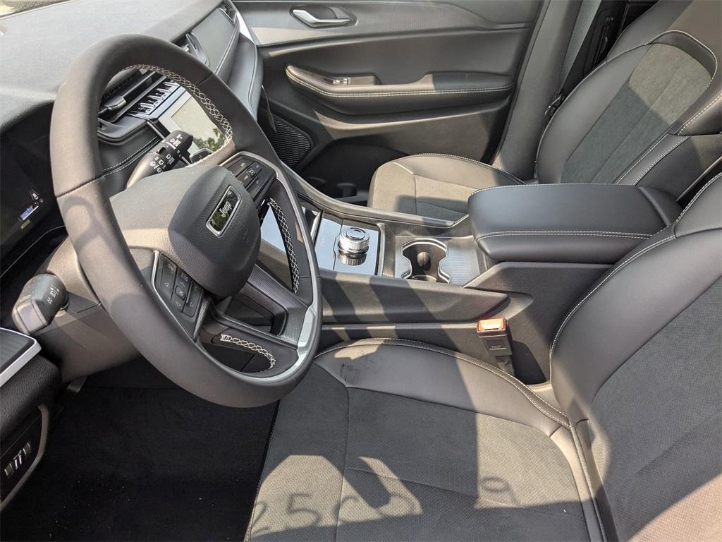 new 2025 Jeep Grand Cherokee L car, priced at $45,622