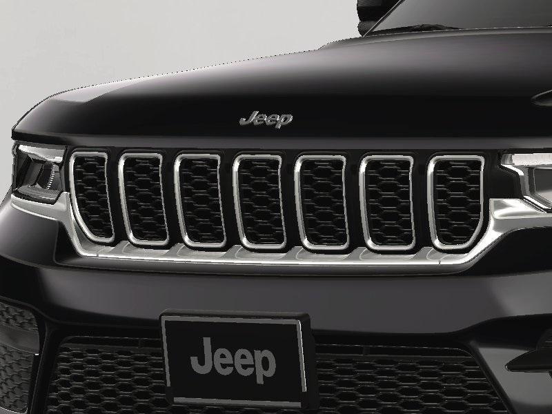 new 2025 Jeep Grand Cherokee car, priced at $39,377