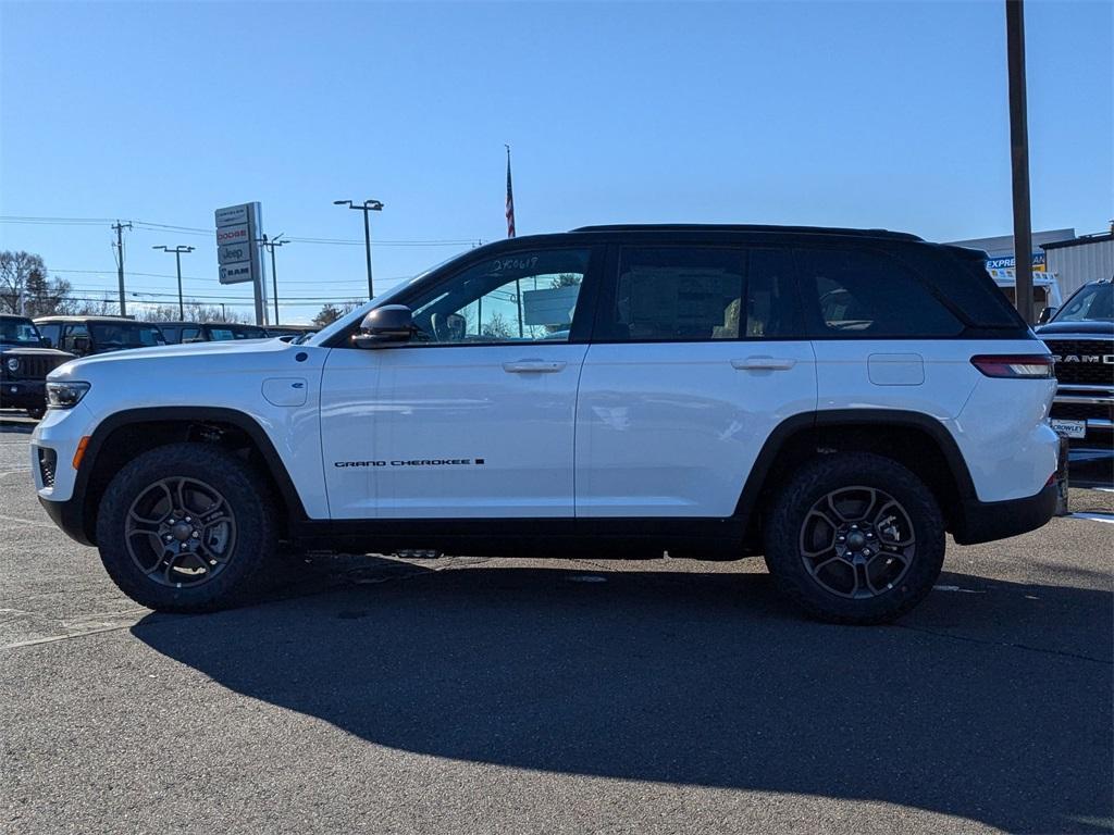 new 2024 Jeep Grand Cherokee 4xe car, priced at $55,661