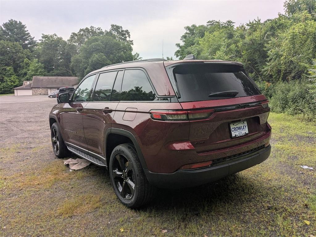 new 2025 Jeep Grand Cherokee car, priced at $45,030