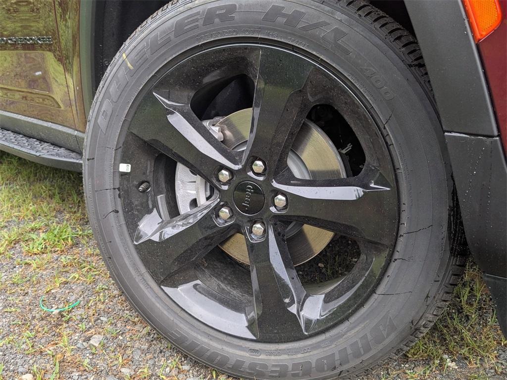 new 2025 Jeep Grand Cherokee car, priced at $45,030