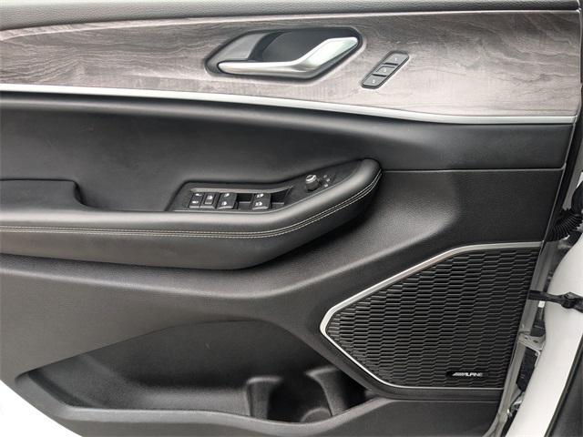 used 2022 Jeep Grand Cherokee car, priced at $30,800