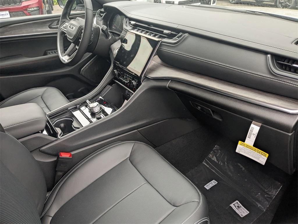 new 2025 Jeep Grand Cherokee L car, priced at $57,742