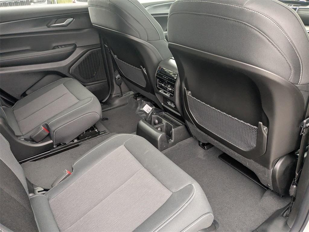 new 2025 Jeep Grand Cherokee L car, priced at $42,109