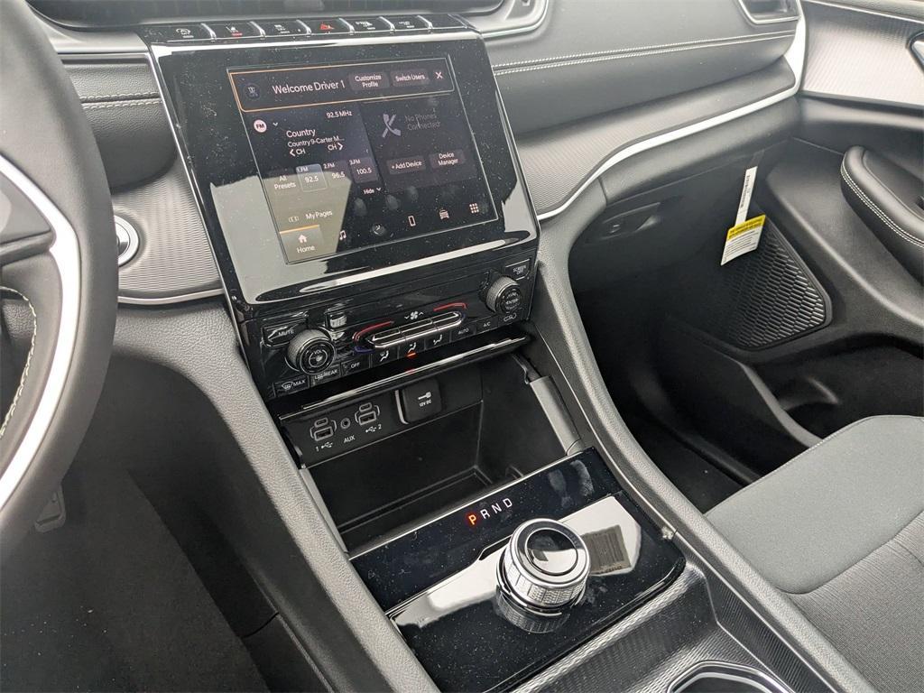 new 2025 Jeep Grand Cherokee L car, priced at $42,109