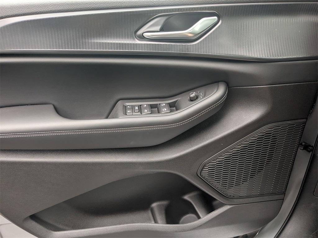 new 2025 Jeep Grand Cherokee L car, priced at $42,109