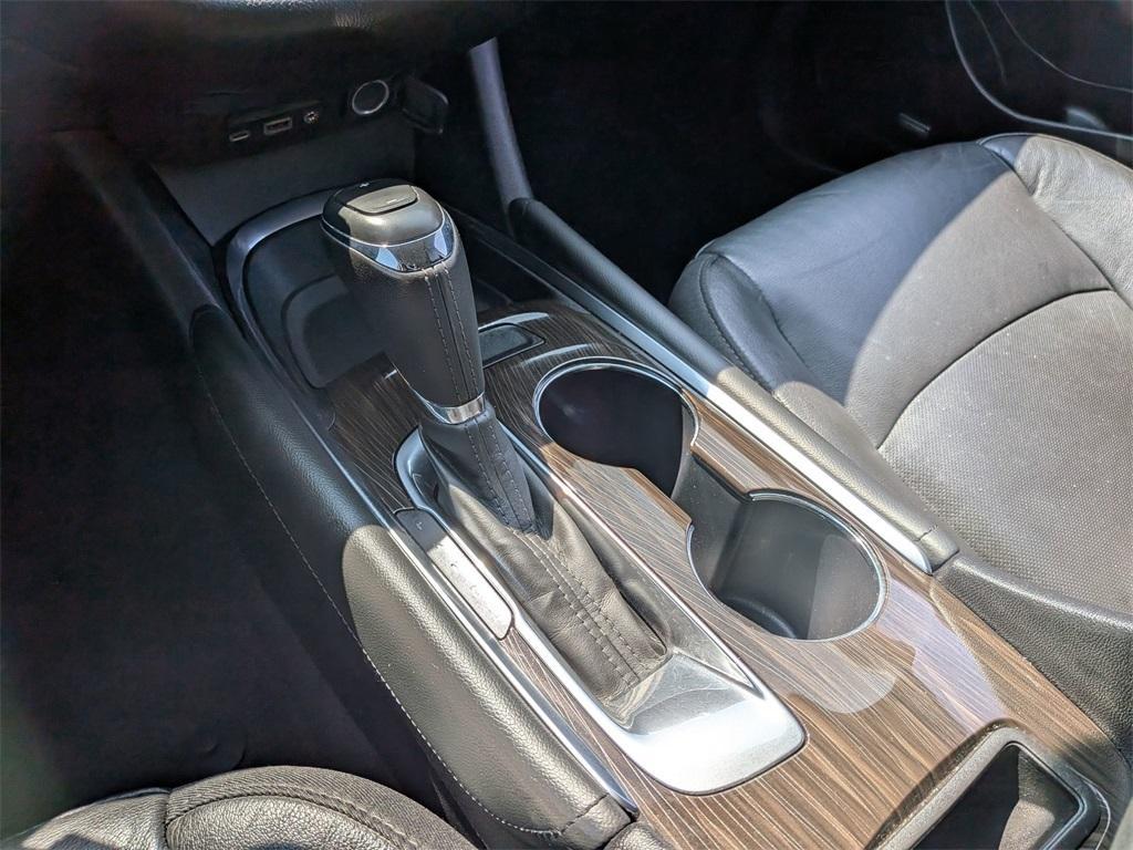used 2020 Chevrolet Malibu car, priced at $15,900