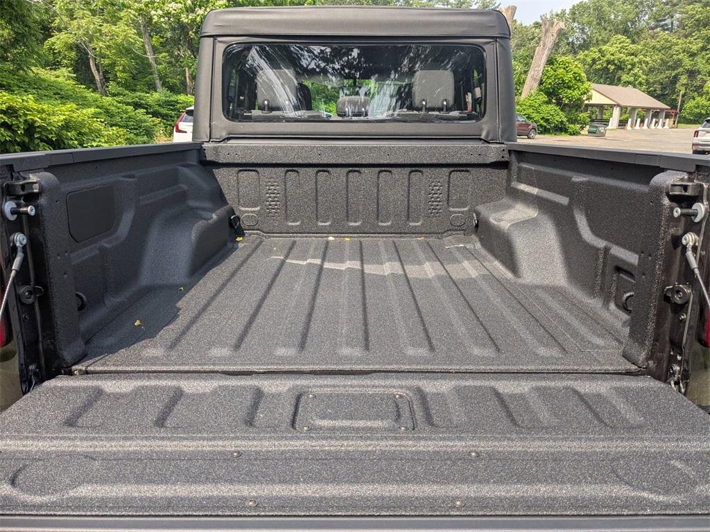 new 2025 Jeep Gladiator car, priced at $41,447