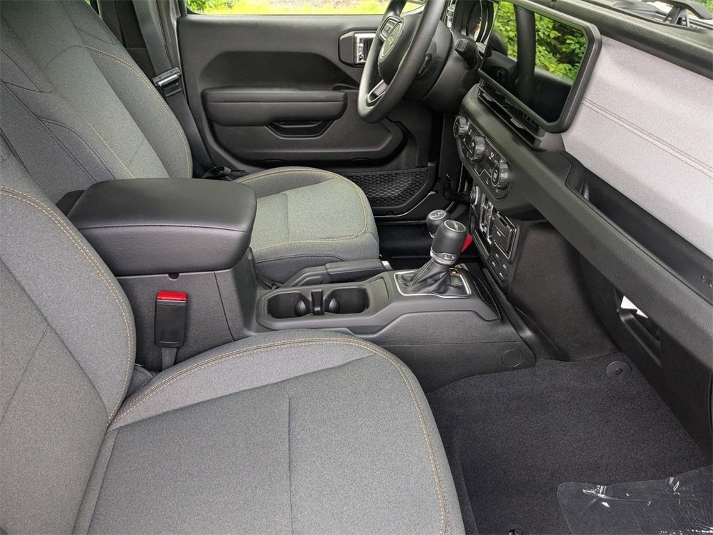 new 2025 Jeep Gladiator car, priced at $41,447