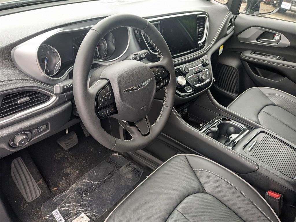 new 2025 Chrysler Pacifica car, priced at $51,449