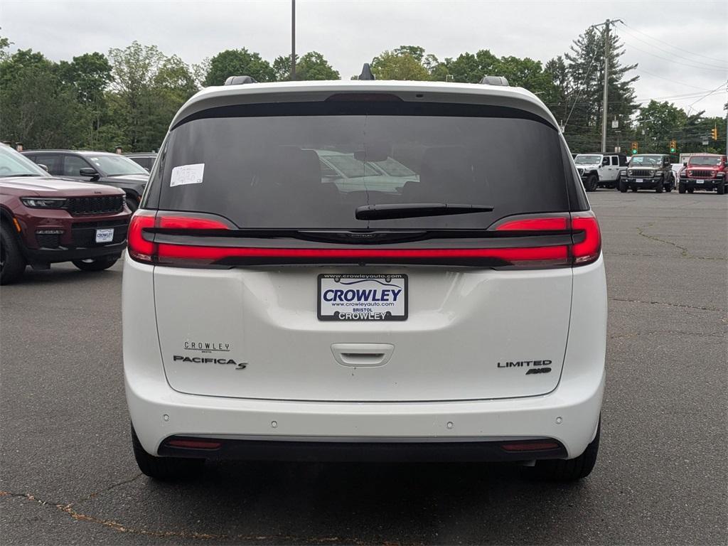 new 2025 Chrysler Pacifica car, priced at $51,449