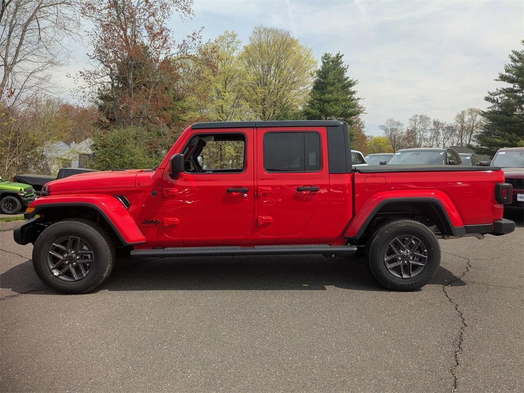 new 2025 Jeep Gladiator car, priced at $47,793