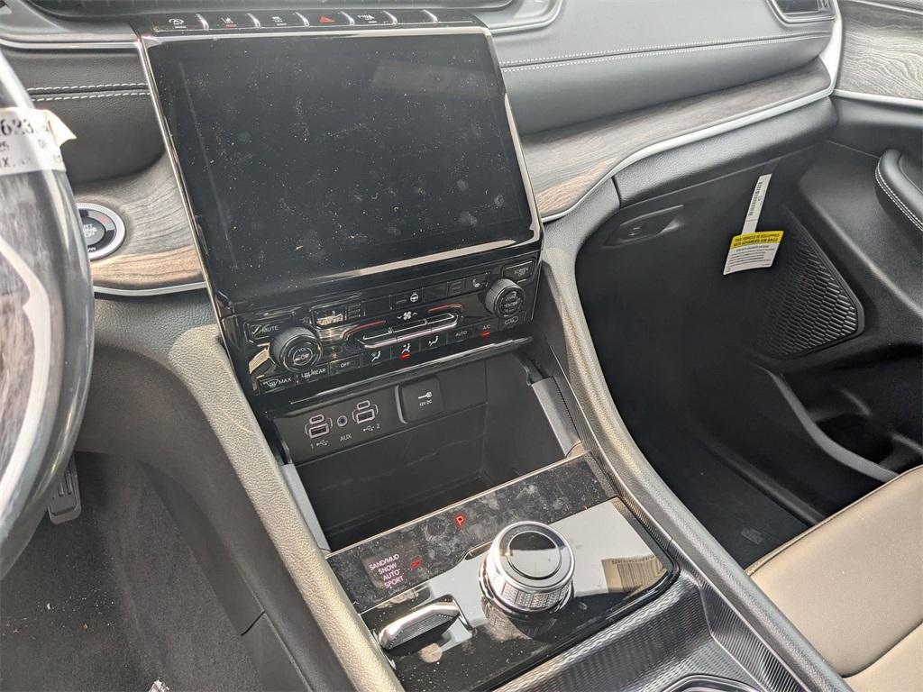 new 2025 Jeep Grand Cherokee L car, priced at $52,312