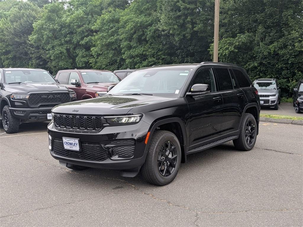 new 2025 Jeep Grand Cherokee car, priced at $43,500