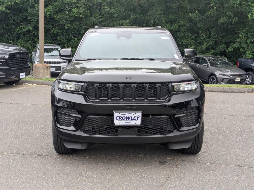 new 2025 Jeep Grand Cherokee car, priced at $43,500