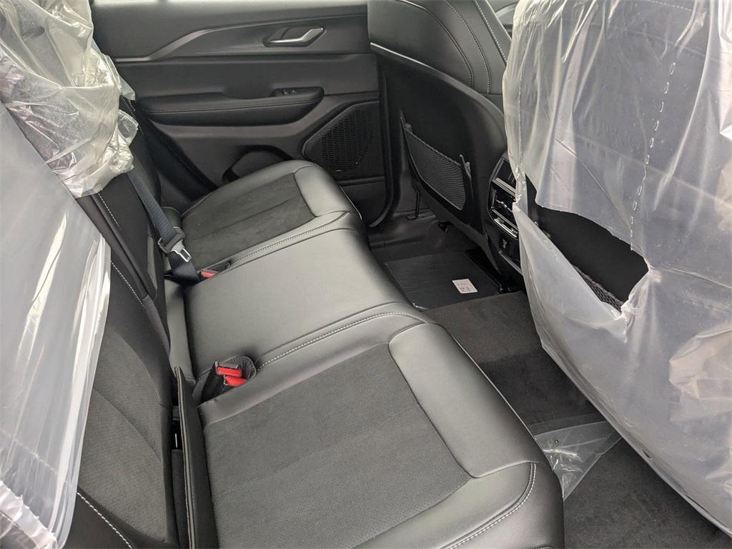 new 2025 Jeep Grand Cherokee car, priced at $43,500