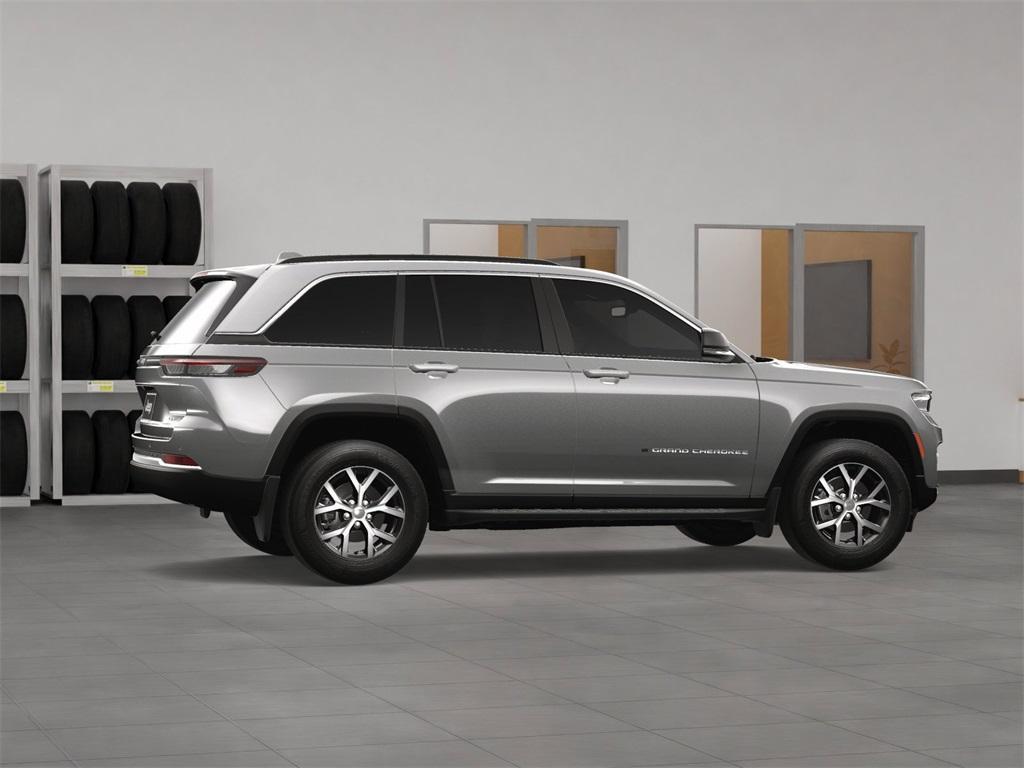 new 2025 Jeep Grand Cherokee car, priced at $44,981