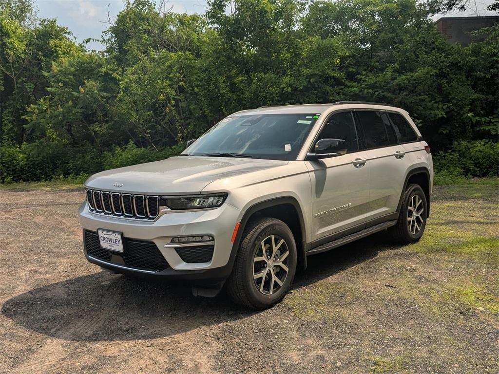 new 2025 Jeep Grand Cherokee car, priced at $44,581