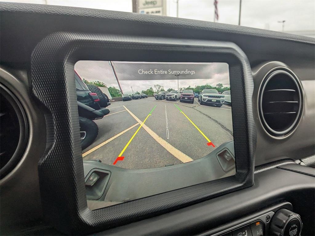 used 2021 Jeep Gladiator car, priced at $33,500