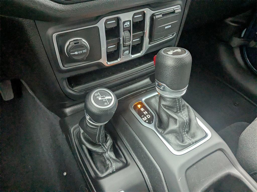 new 2025 Jeep Wrangler car, priced at $48,964